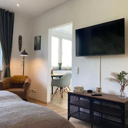 Urban Jungle In + Netflix *