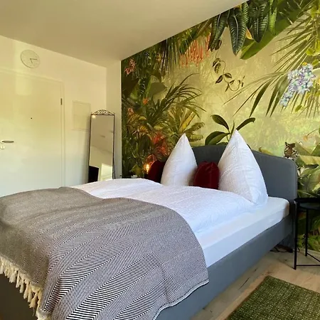 Urban Jungle In + Netflix *