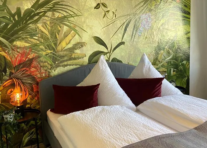 Urban Jungle In + Netflix Kassel